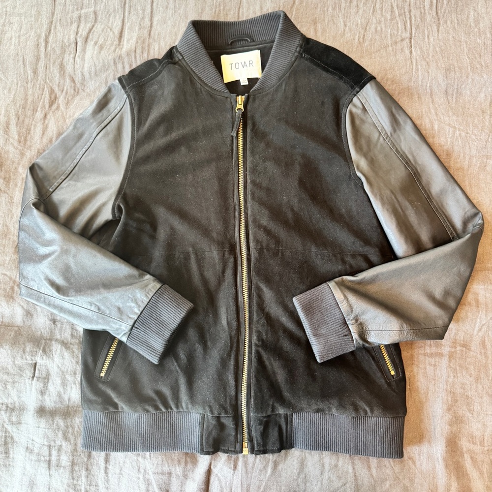 Men's Black and Gray Bomber Jacket
